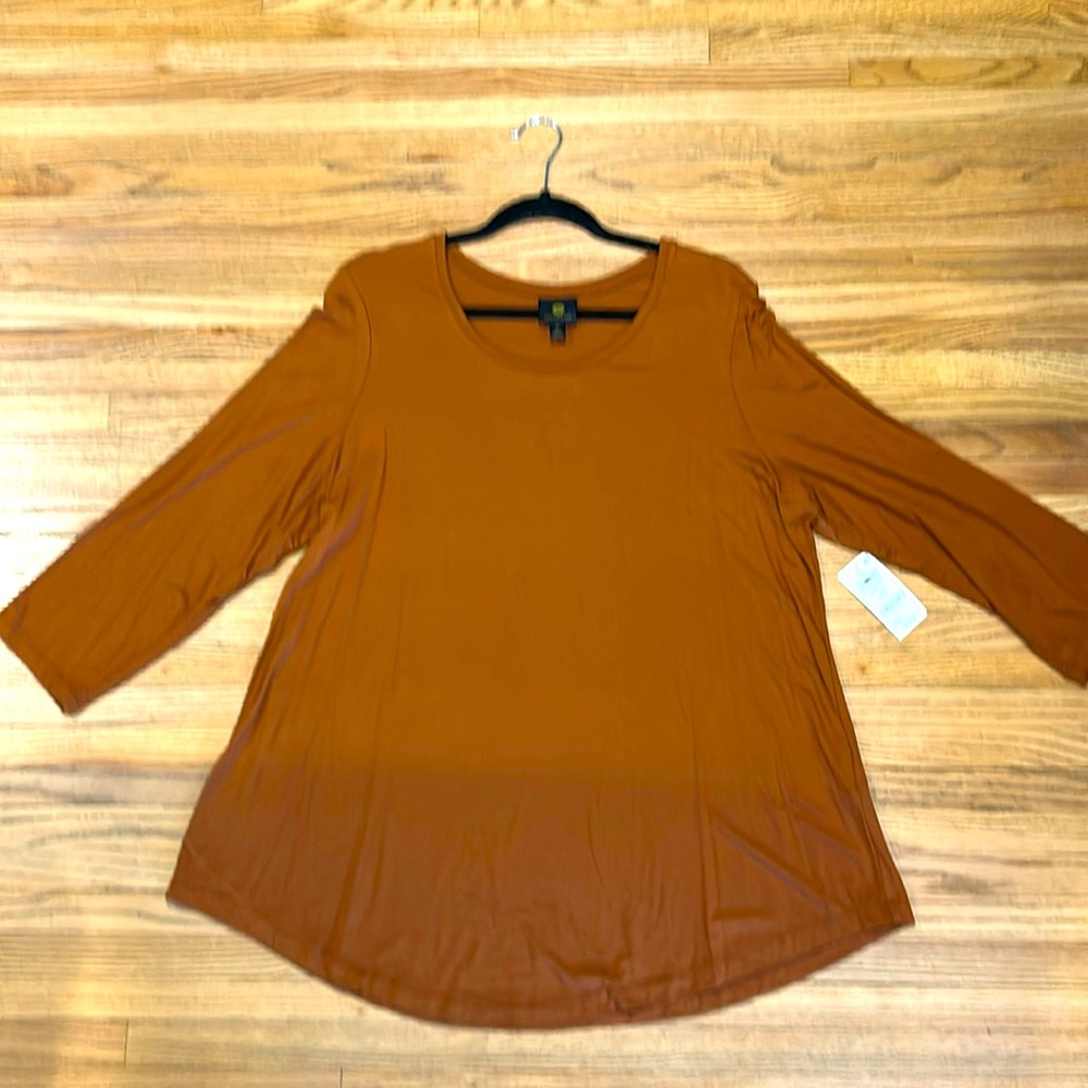 NWT 3/4 sleeve silky knit top